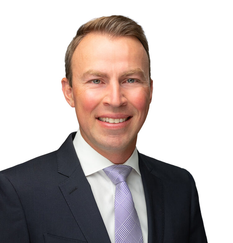 Vladimir Kasparov; Managing Director